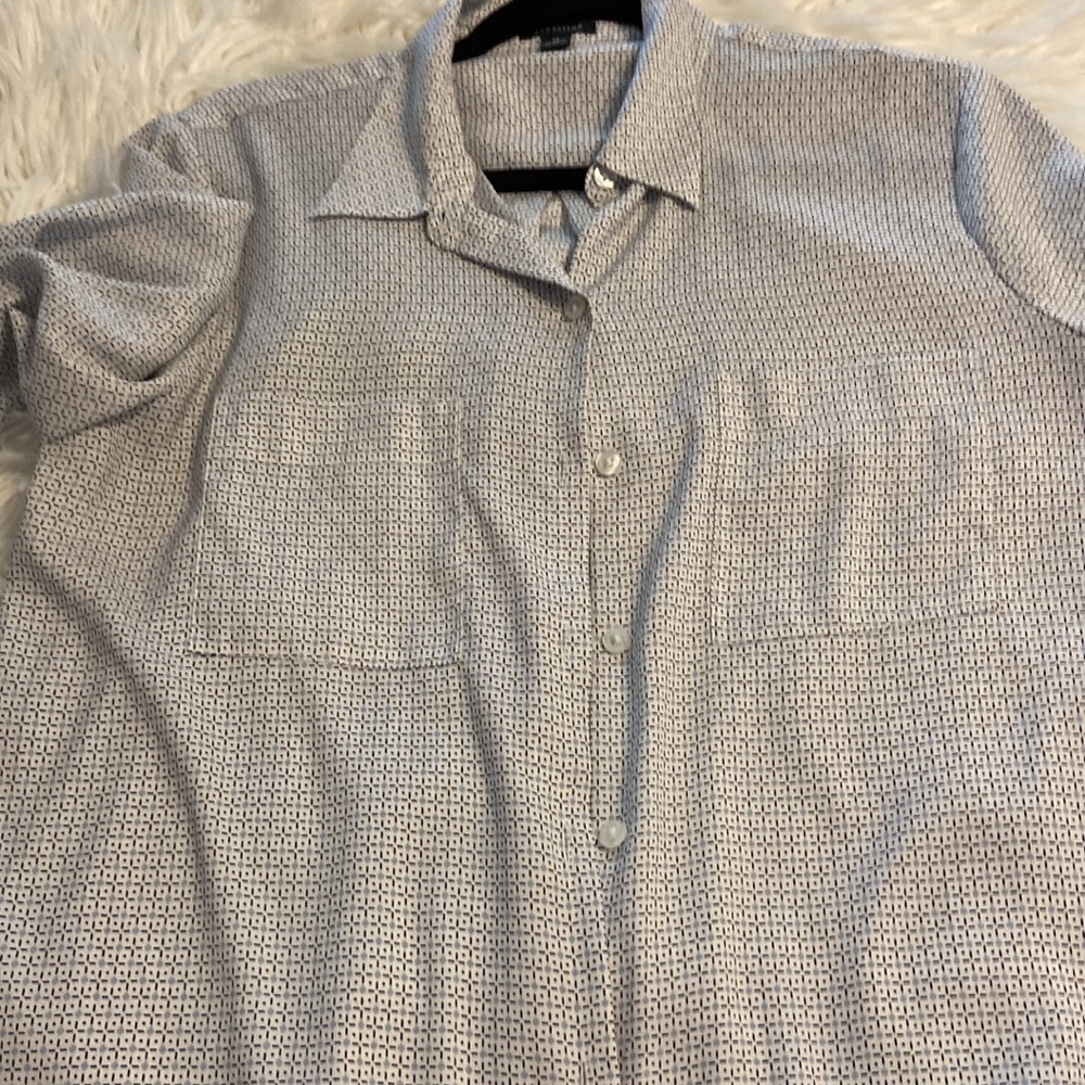 Ann Taylor Blouse size M excellent condition length 27” bust 36” - Picture 12 of 12